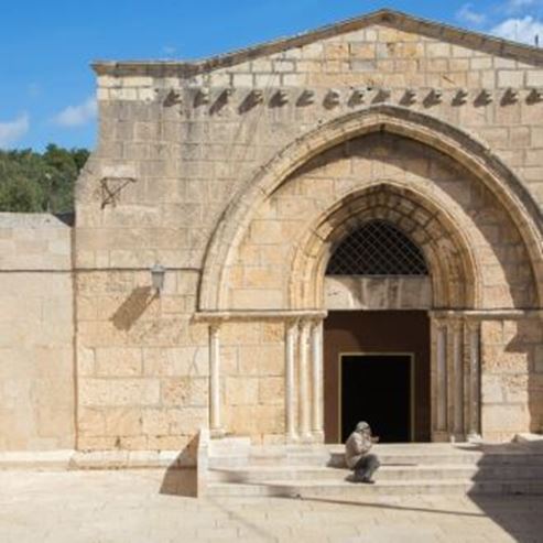 קבר מרים מבט מבחוץ - The tomb of Miriam view from the outside