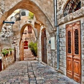 רחוב ביפו העתיקה - A street in Old Jaffa