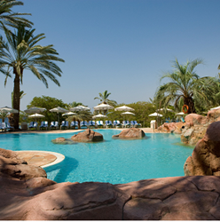 בריכת מלון רויאל ביץ' אילת - Hotel Pool Royal Beach Eilat